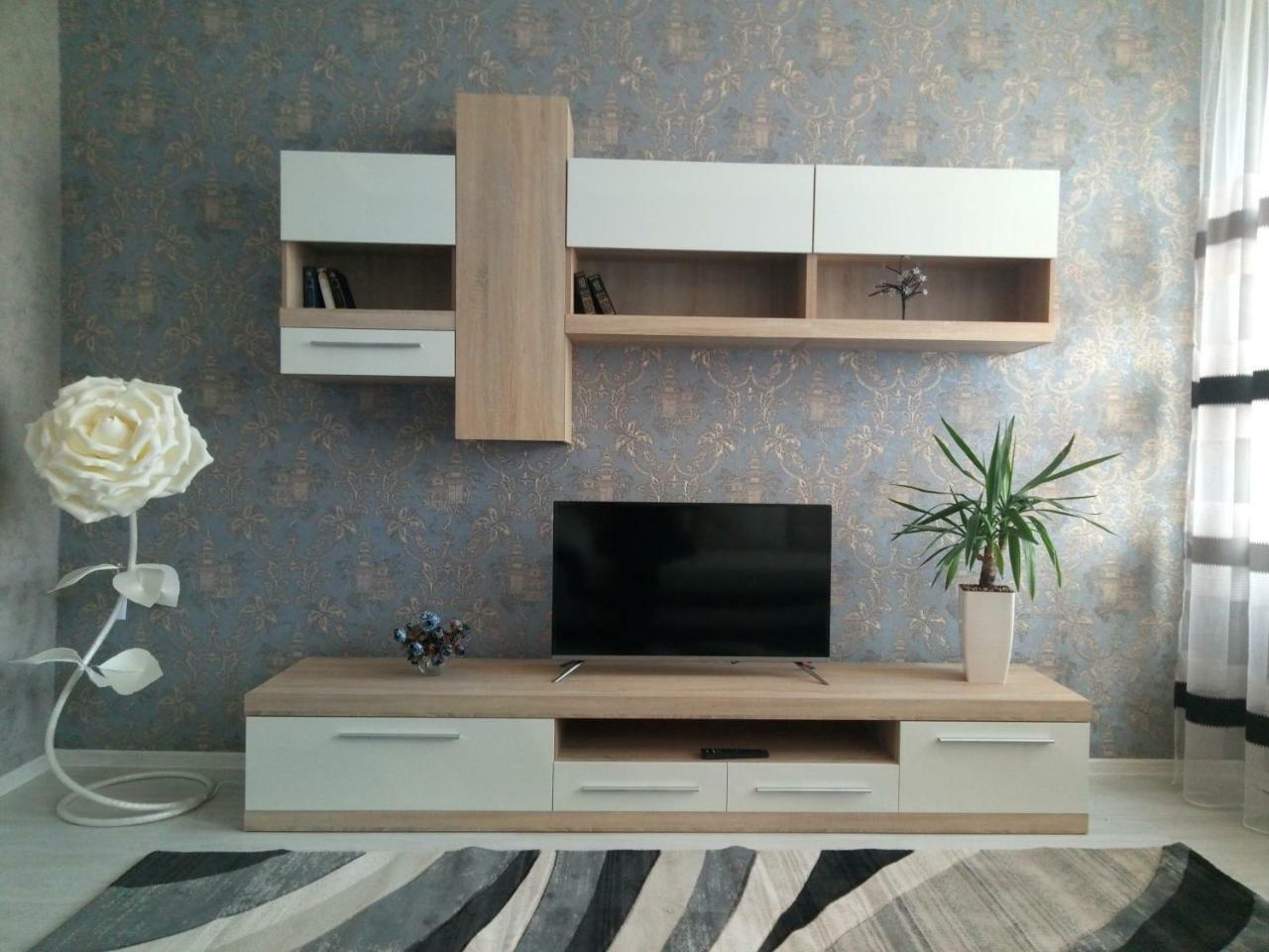 Зарванская Стрит 9 Apartment Kamianets Podilskyi Bagian luar foto